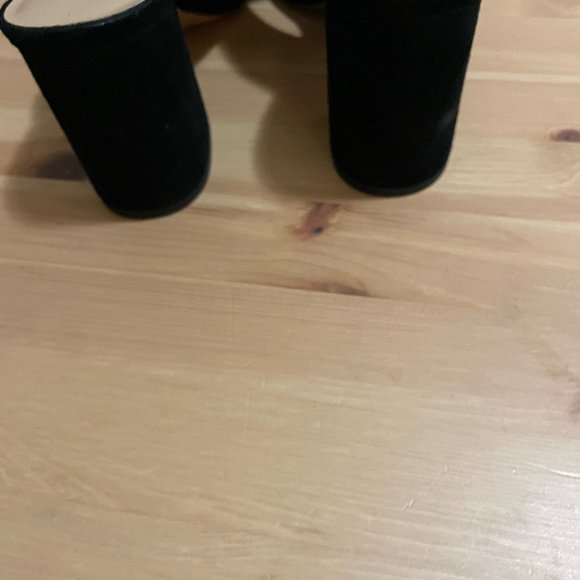 Banana Republic Black Suede Heel Sandals/ Mules - Picture 3 of 5